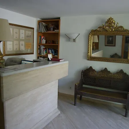 Отель Antique Theatre 3*